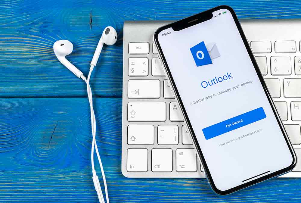 why does microsoft office 365 outlook take so long to retrieve mail