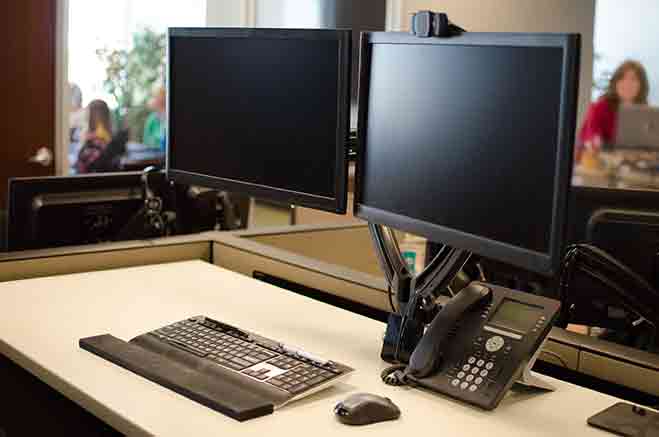 How to Set Up Dual Monitors at Home or at the Office!